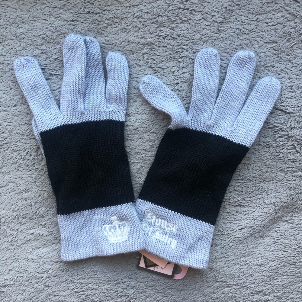 Juicy Couture Soft Gloves